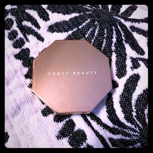 Fenty Sun Stalk’r Bronzer-Inda Sun